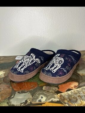 ACORN Women's Forest Clog Slipper - Size 8-9 - Navy Moose NWT Brand New
